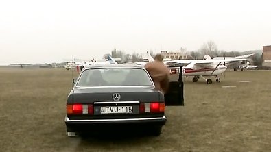 Классика: стройные француженки в роскошном нижнем белье отдаются по полной программе